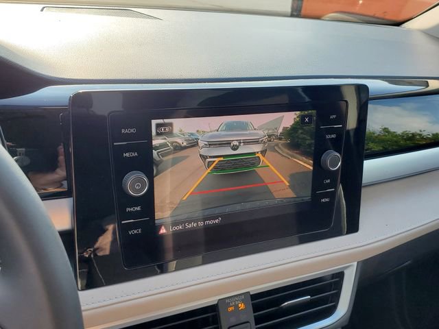 New 2025 Volkswagen Taos SE image 26