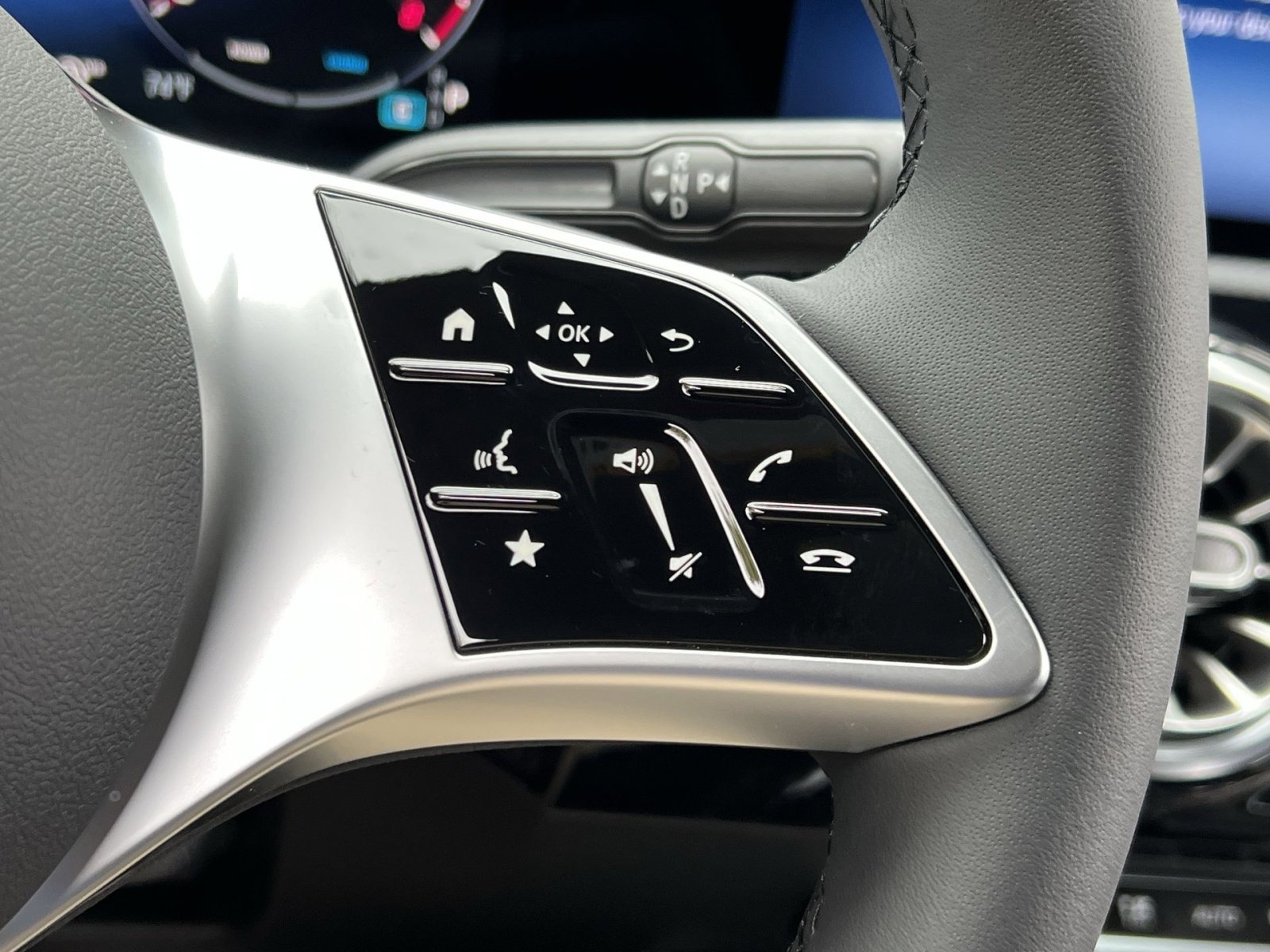 Certified 2025 Mercedes-Benz CLA 250 4MATIC image 28