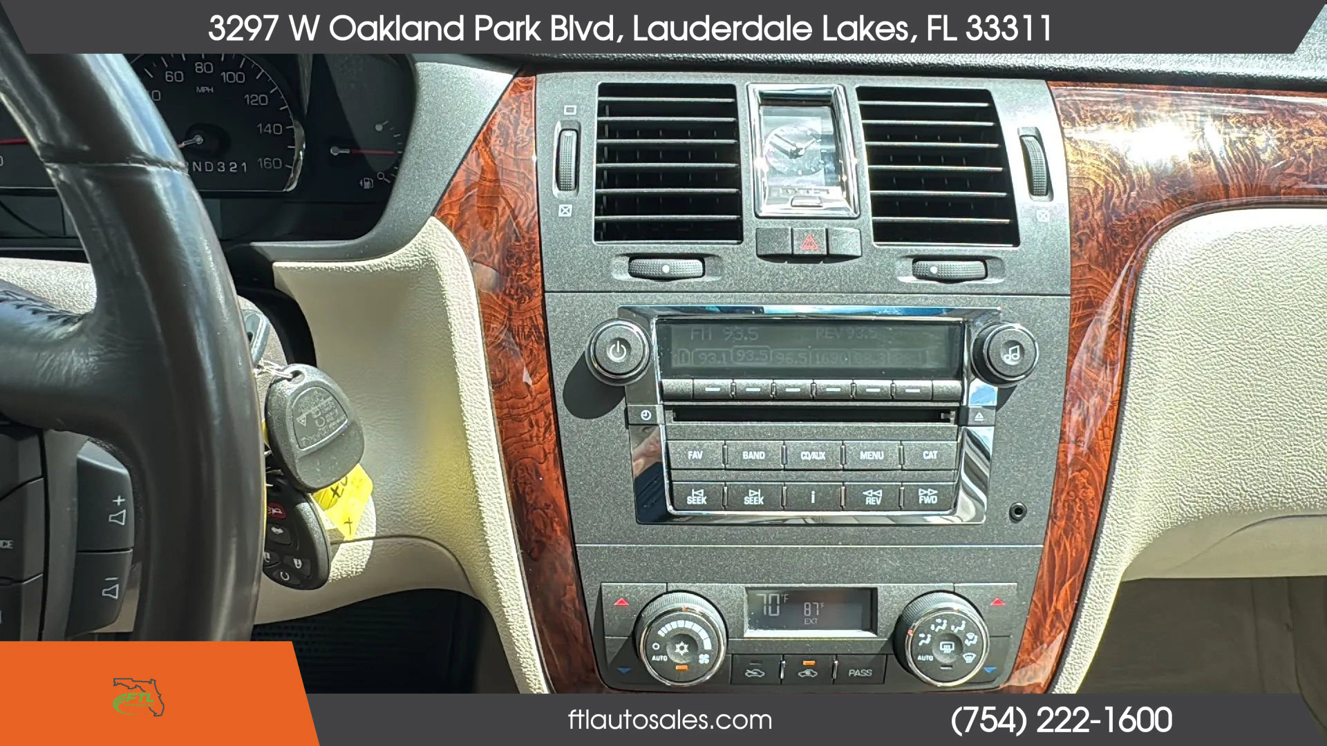 Used 2007 Cadillac DTS w/ Trunk Convenience Package image 76