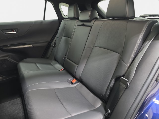 Certified 2021 Toyota Venza XLE w/ Softex Package AWD/4WD image 11