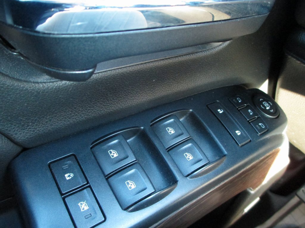 Used 2018 GMC Sierra 3500 Denali w/ Duramax Plus Package image 28