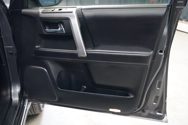 Used 2019 Toyota 4Runner Limited AWD/4WD image 54