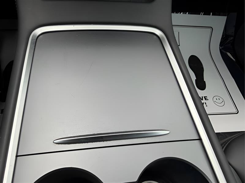 Used 2023 Tesla Model Y Long Range AWD/4WD image 39