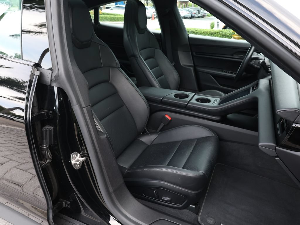 Used 2024 Porsche Taycan RWD image 21