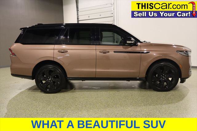 Used 2025 Lincoln Navigator Black Label AWD/4WD image 8