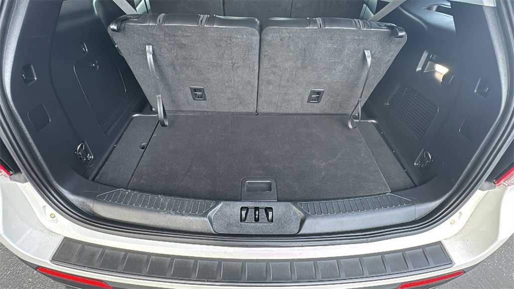 Certified 2023 Ford Explorer XLT w/ Equipment Group 202A image 25