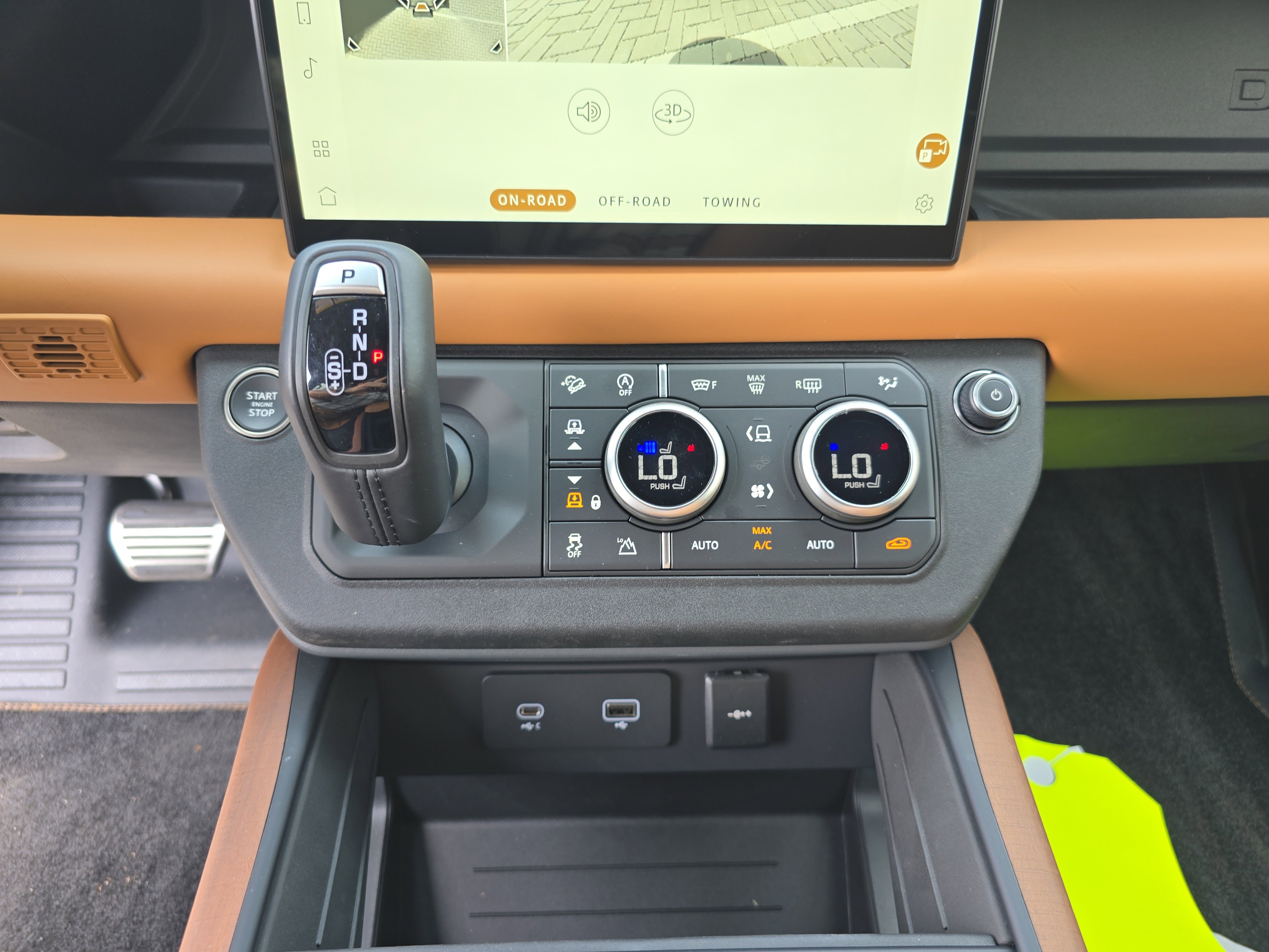 Certified 2024 Land Rover Defender 130 X AWD/4WD image 28