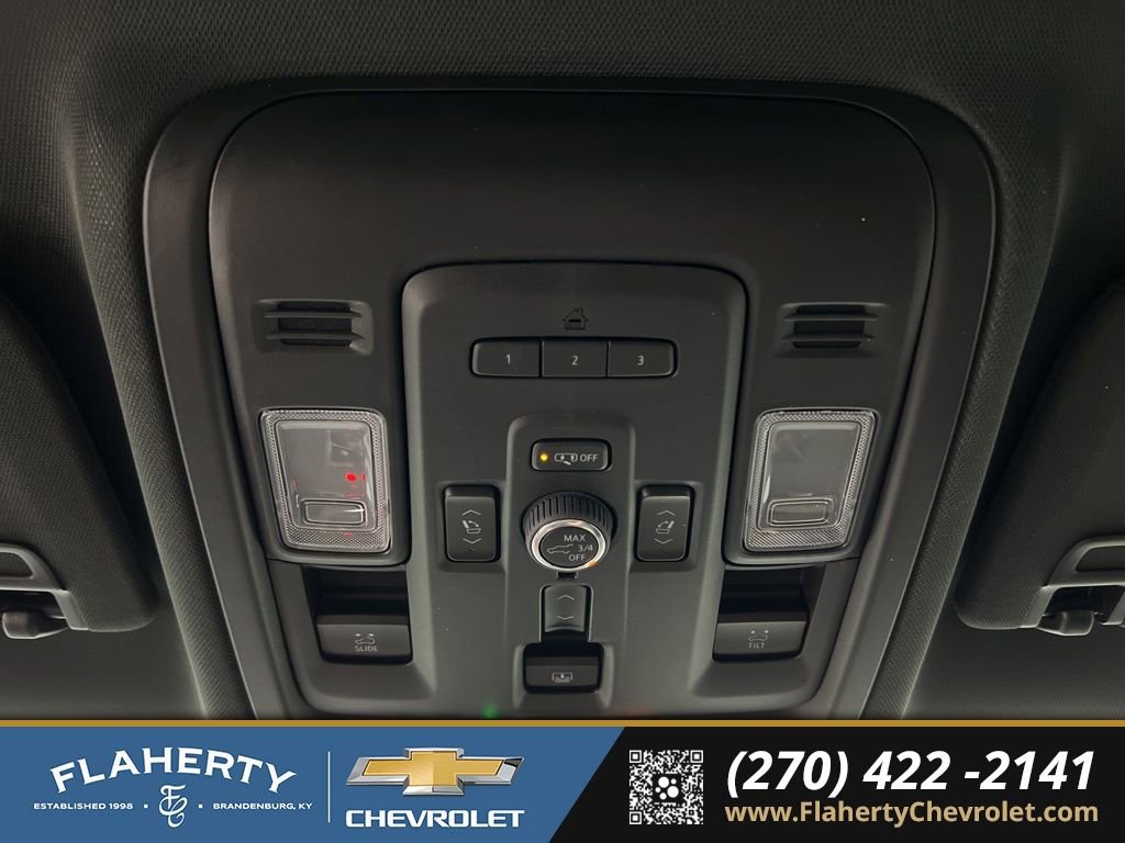 Used 2023 Chevrolet Tahoe Premier w/ Advanced Technology Package image 34