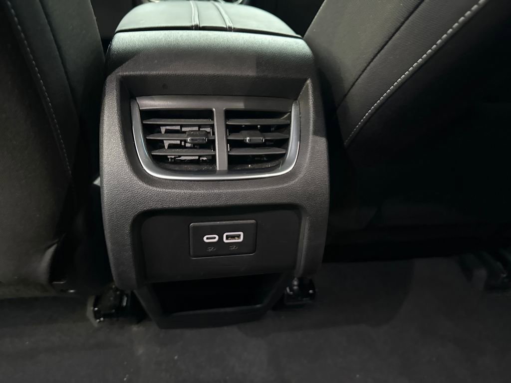 Used 2025 Chevrolet Blazer LT image 31