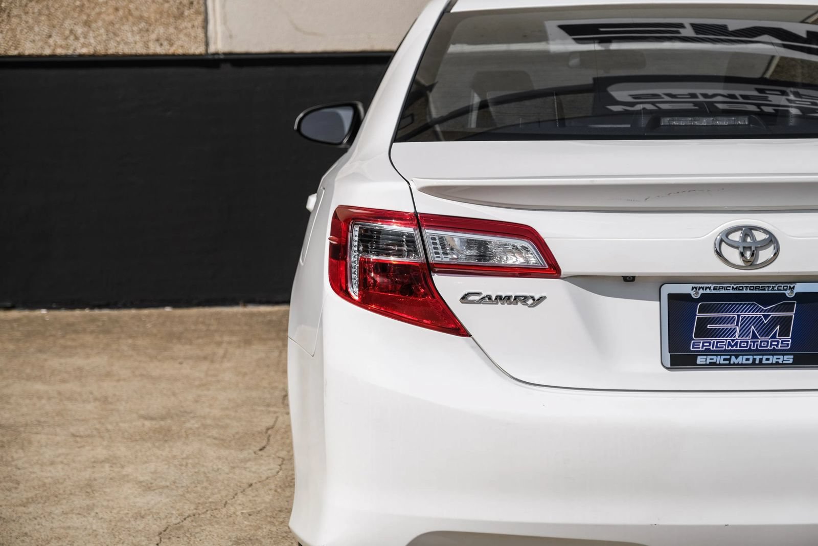 Used 2014 Toyota Camry SE FWD image 45