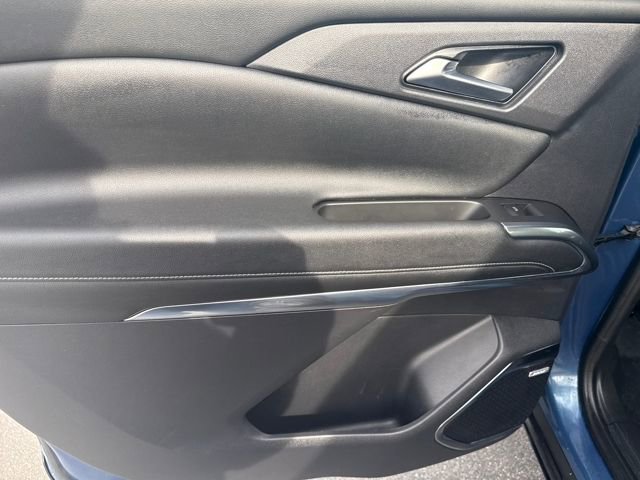 Used 2024 Chevrolet Traverse LT w/ Enhanced Driving Package image 17