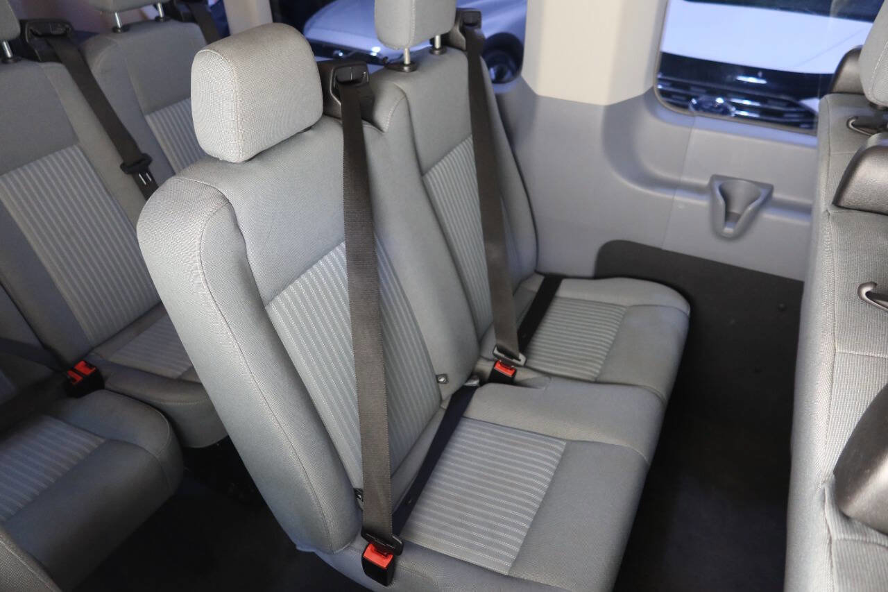 Used 2016 Ford Transit 350 XL image 17