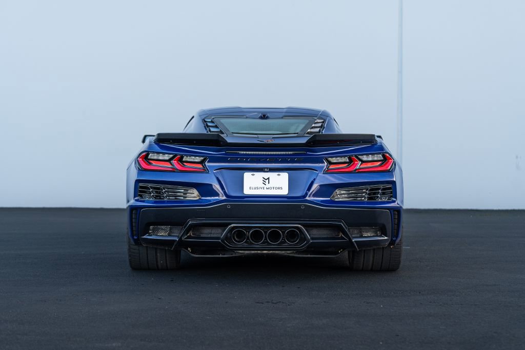 Used 2025 Chevrolet Corvette Z06 w/ Battery Protection Package image 15