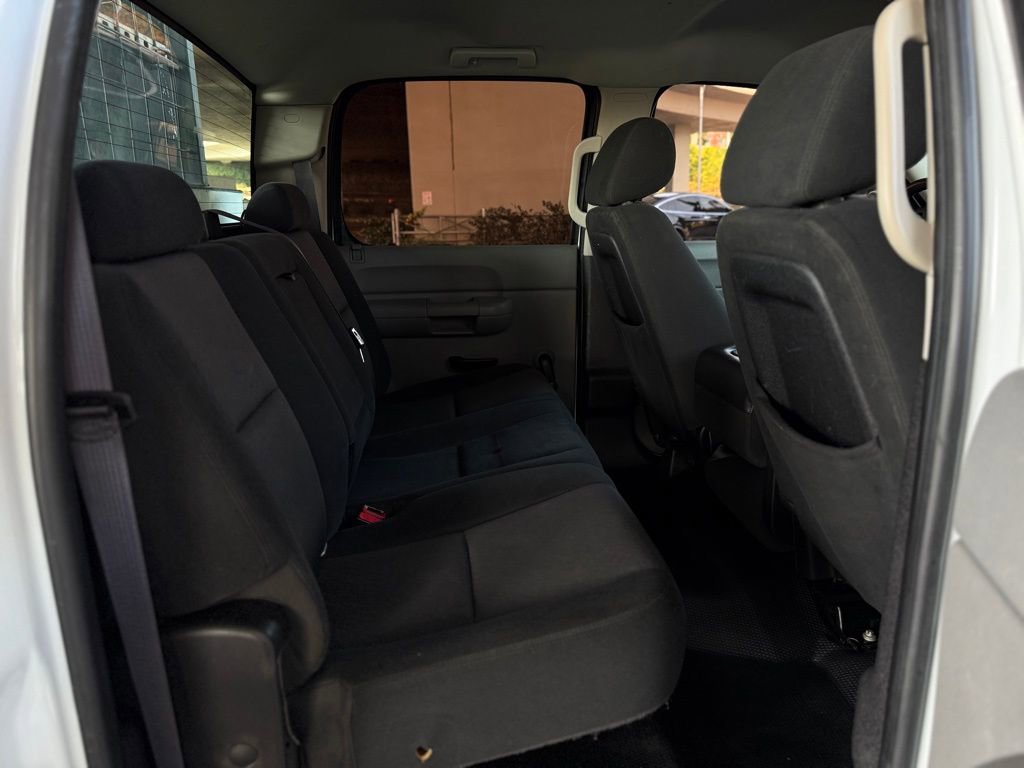 Used 2011 Chevrolet Silverado 2500 W/T AWD/4WD image 28