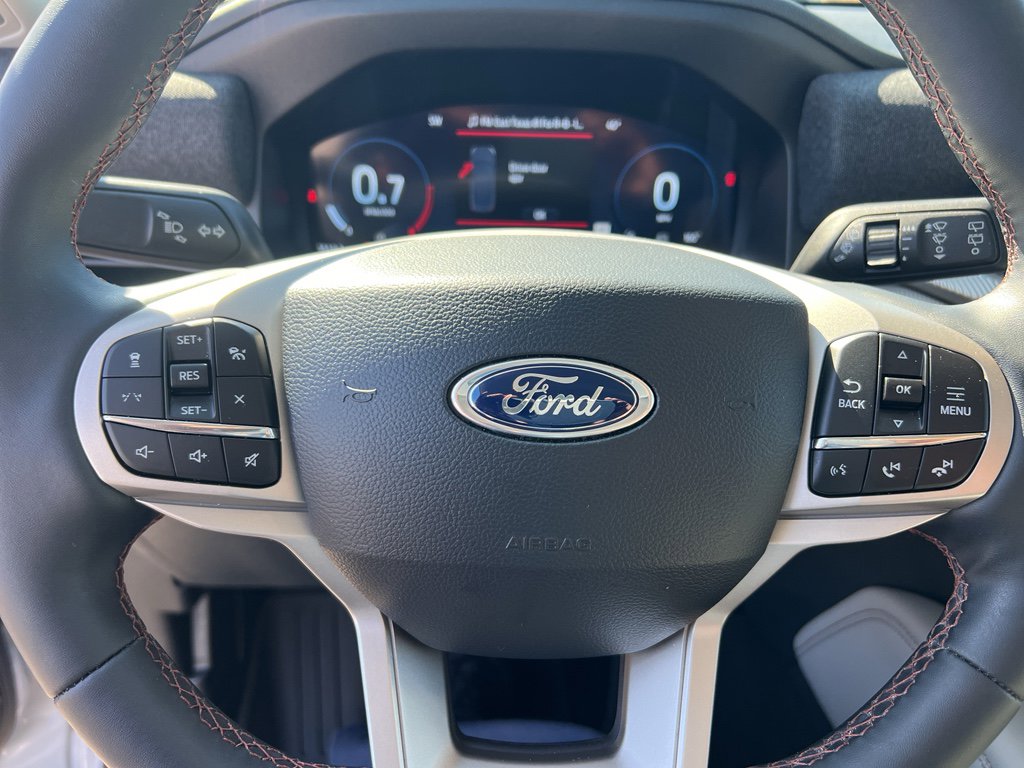 Used 2026 Ford Explorer Active w/ Active Comfort Package image 15
