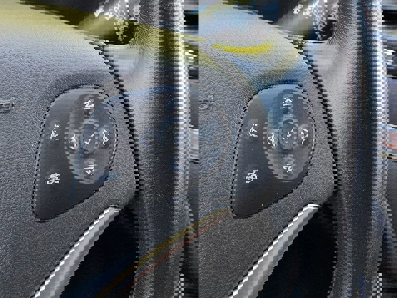 Used 2017 Chevrolet Impala LT image 13