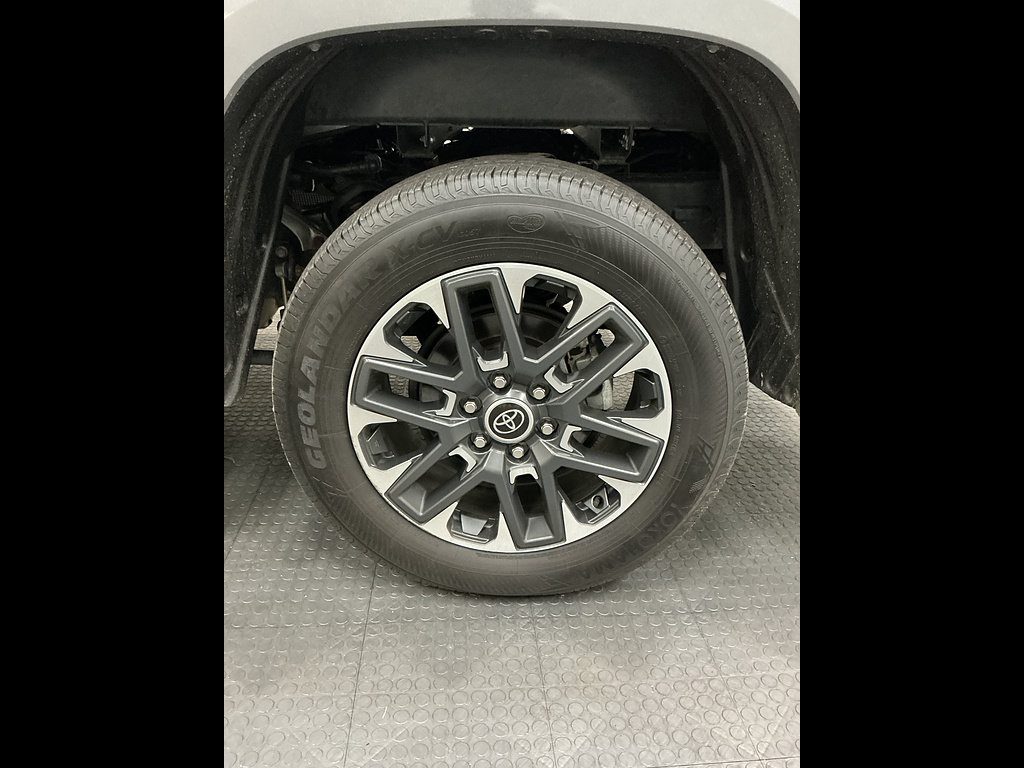 Used 2023 Toyota Tundra Limited w/ Power Package AWD/4WD image 40