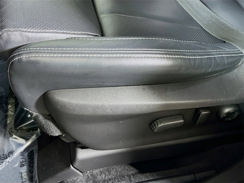 Certified 2023 Subaru Ascent Limited w/ Technology Package image 18