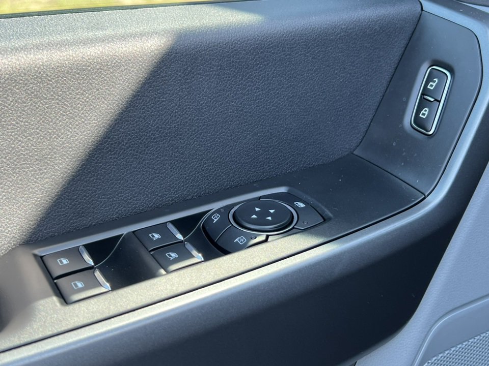 New 2026 Ford F250 4x4 Crew Cab Super Duty image 18