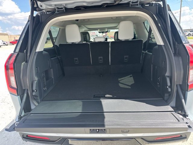 New 2027 Ford Expedition Max Platinum w/ Driver's Package AWD/4WD image 15