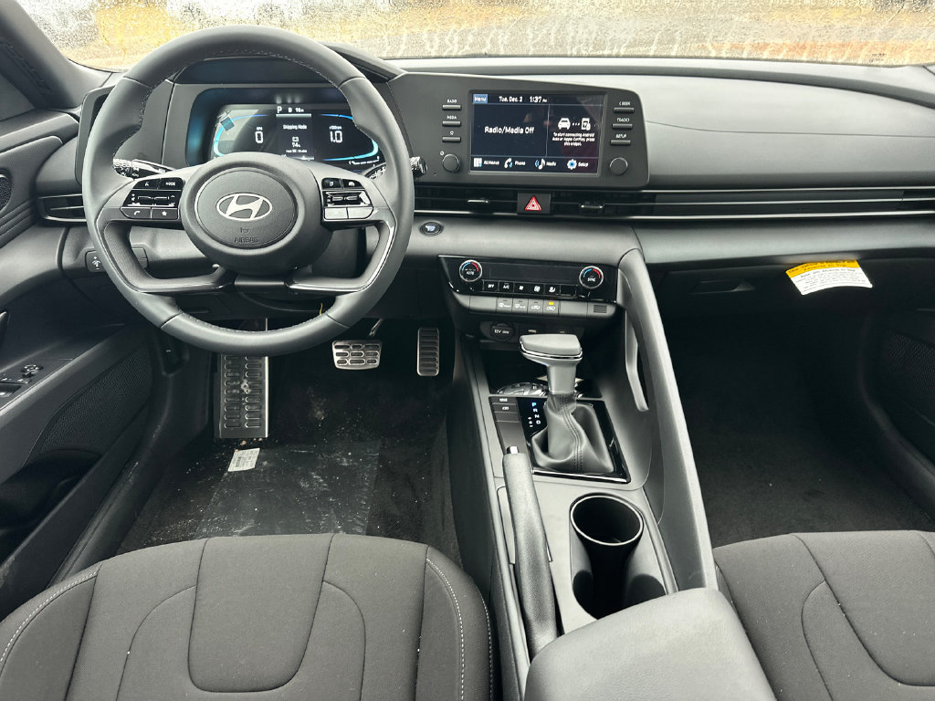 Certified 2026 Hyundai Elantra Sport w/ Cargo Package FWD image 22