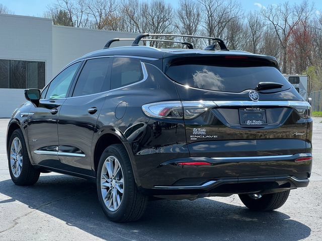 Used 2022 Buick Enclave Avenir w/ Avenir Technology Package AWD/4WD image 13