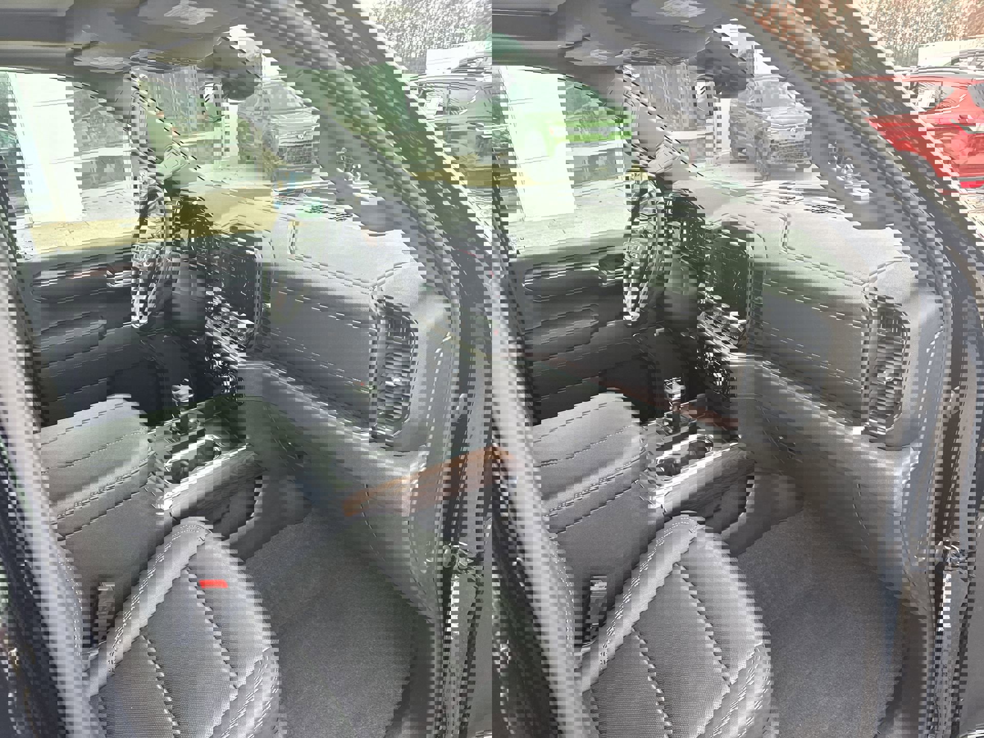 Certified 2023 GMC Sierra 1500 SLT w/ SLT Premium Package image 30