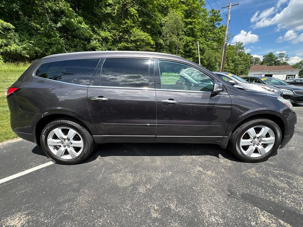 Used 2016 Chevrolet Traverse LT w/ Style and Technology Package AWD/4WD image 6