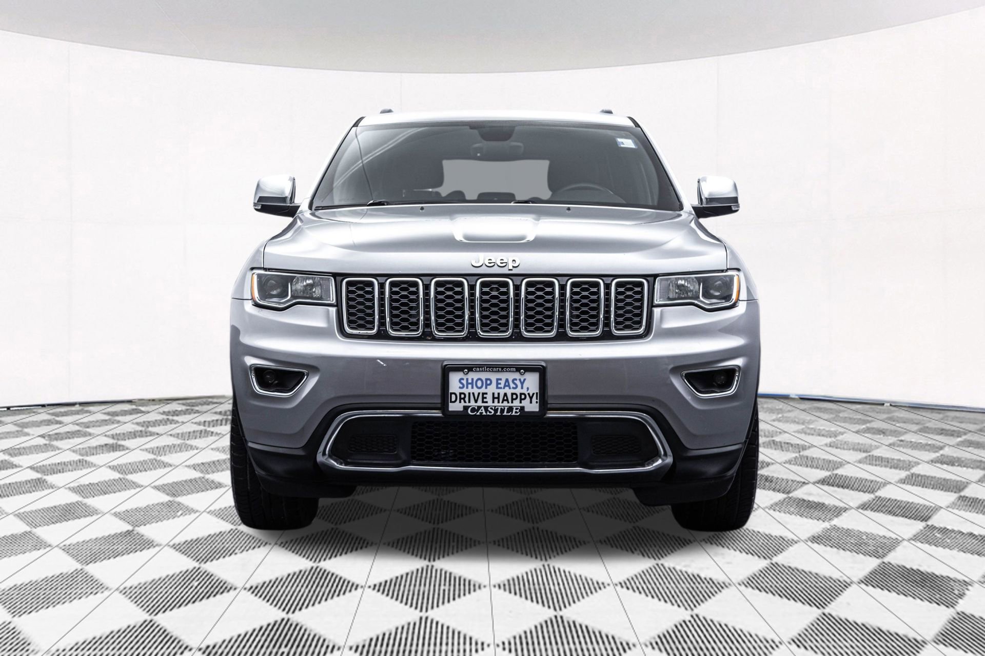 Used 2018 Jeep Grand Cherokee Limited image 16