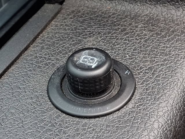 Used 2014 Ford F150 FX4 w/ Equipment Group 402A Luxury AWD/4WD image 18