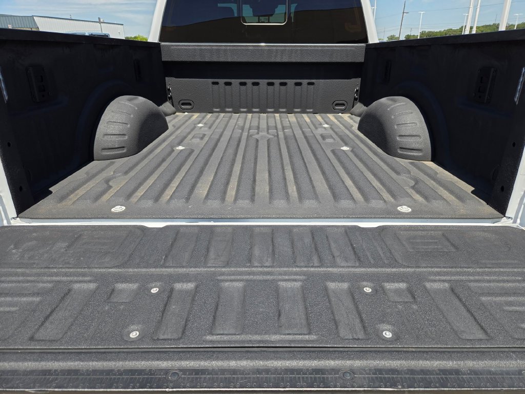 Used 2024 Ford F250 Lariat AWD/4WD image 32
