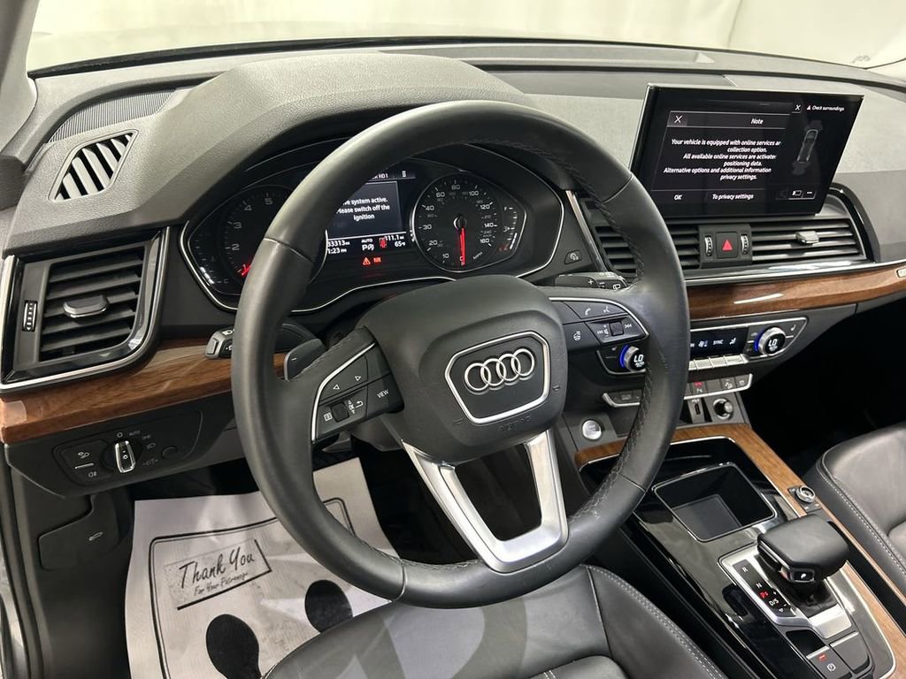 Used 2023 Audi Q5 2.0T Premium w/ Convenience Package AWD/4WD image 4