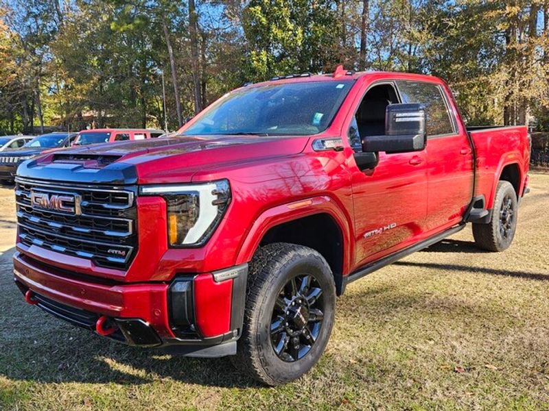 Used 2024 GMC Sierra 2500 AT4 w/ AT4 Premium Plus Package image 4