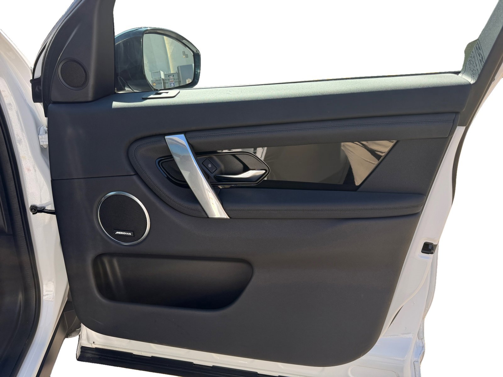 Used 2024 Land Rover Discovery Sport S image 24