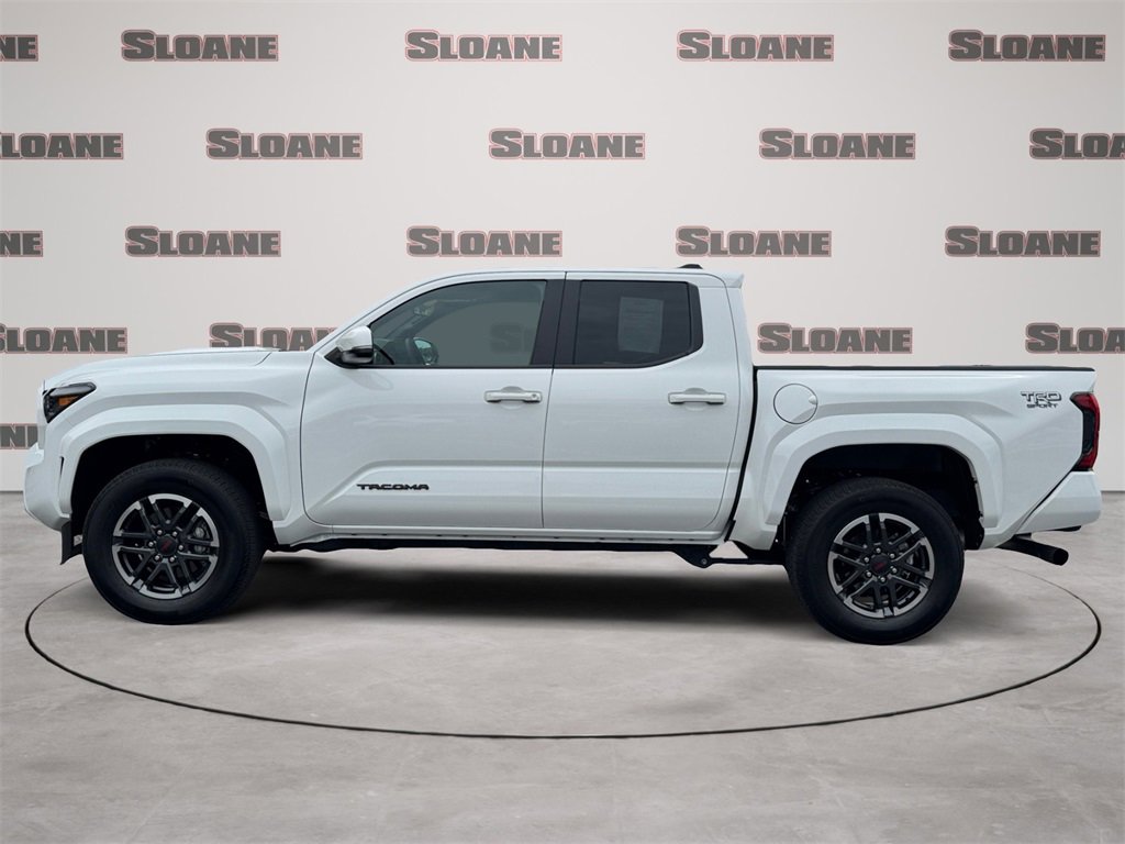 Used 2024 Toyota Tacoma TRD Sport image 2