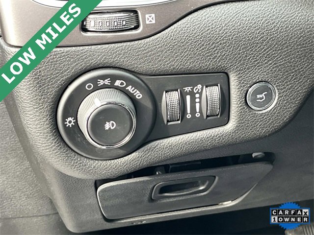 Certified 2019 Jeep Cherokee Limited image 27