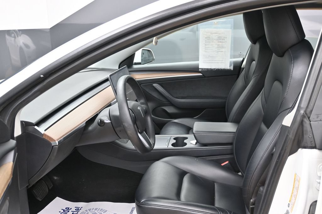 Used 2021 Tesla Model 3 Standard Range Plus RWD image 8