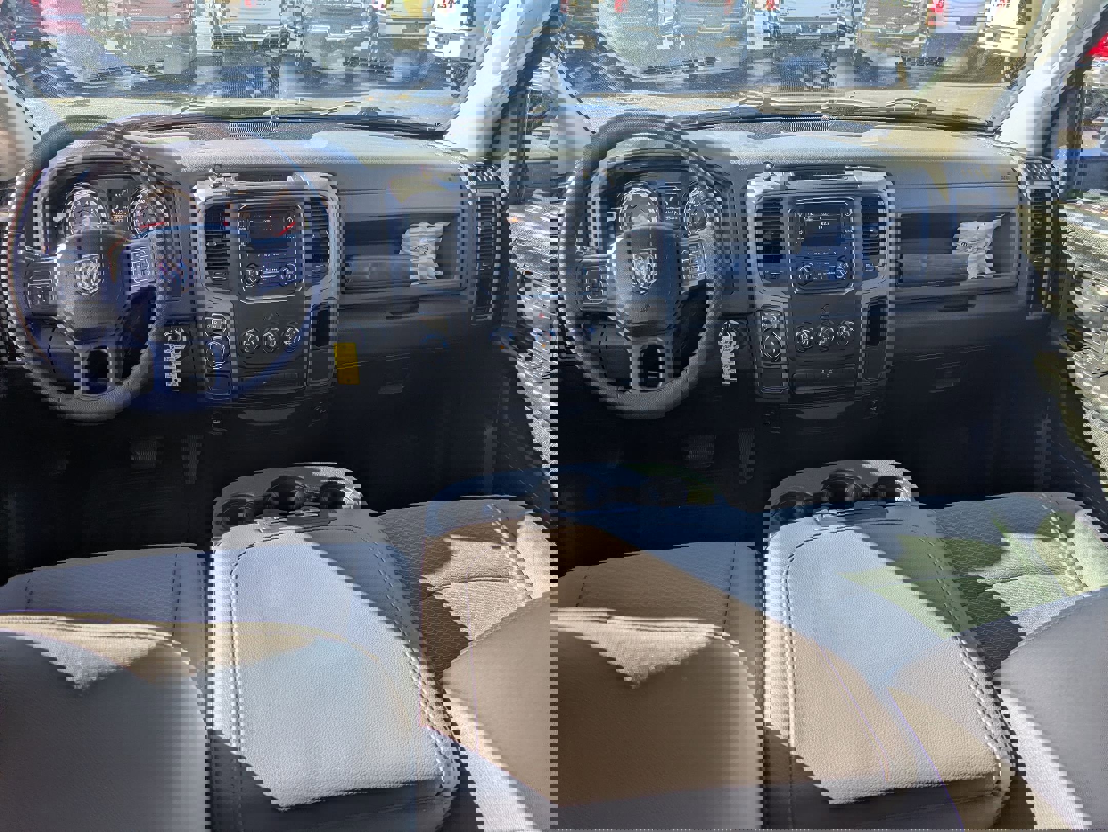 Used 2017 RAM 1500 Express image 23