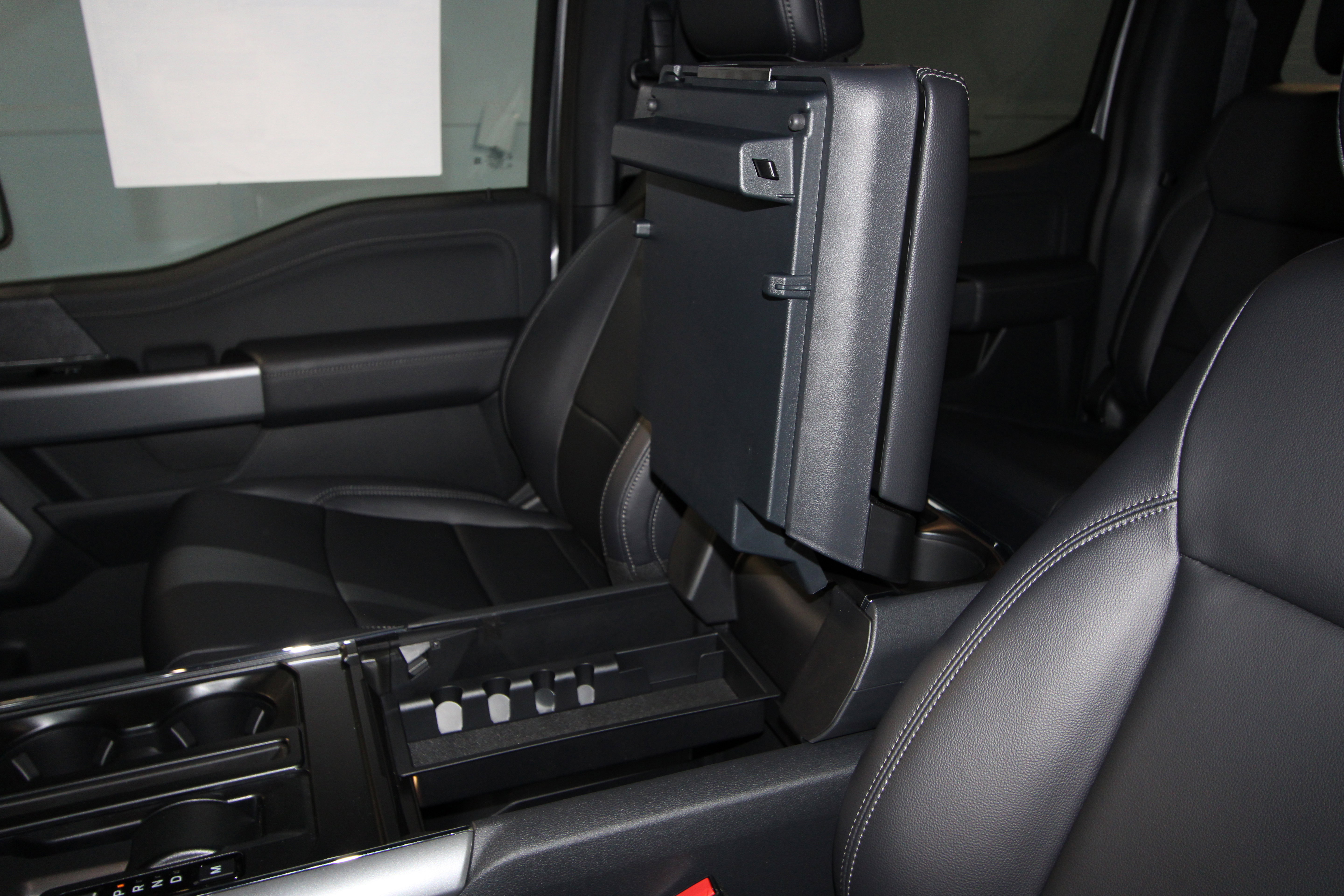 New 2025 Ford F150 XLT w/ Equipment Group 303A High image 18