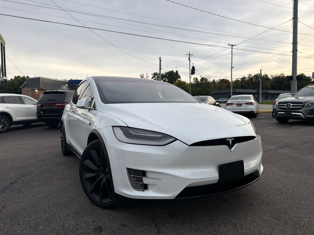 Used 2017 Tesla Model X 100D AWD/4WD image 3