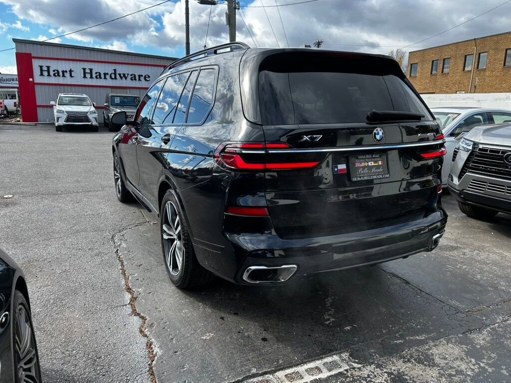 Used 2023 BMW X7 xDrive40i w/ M Sport Package image 3
