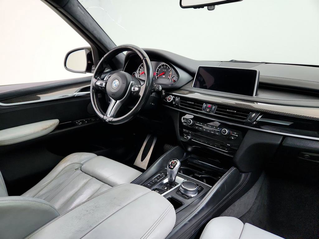 Used 2017 BMW X5 M AWD/4WD image 26
