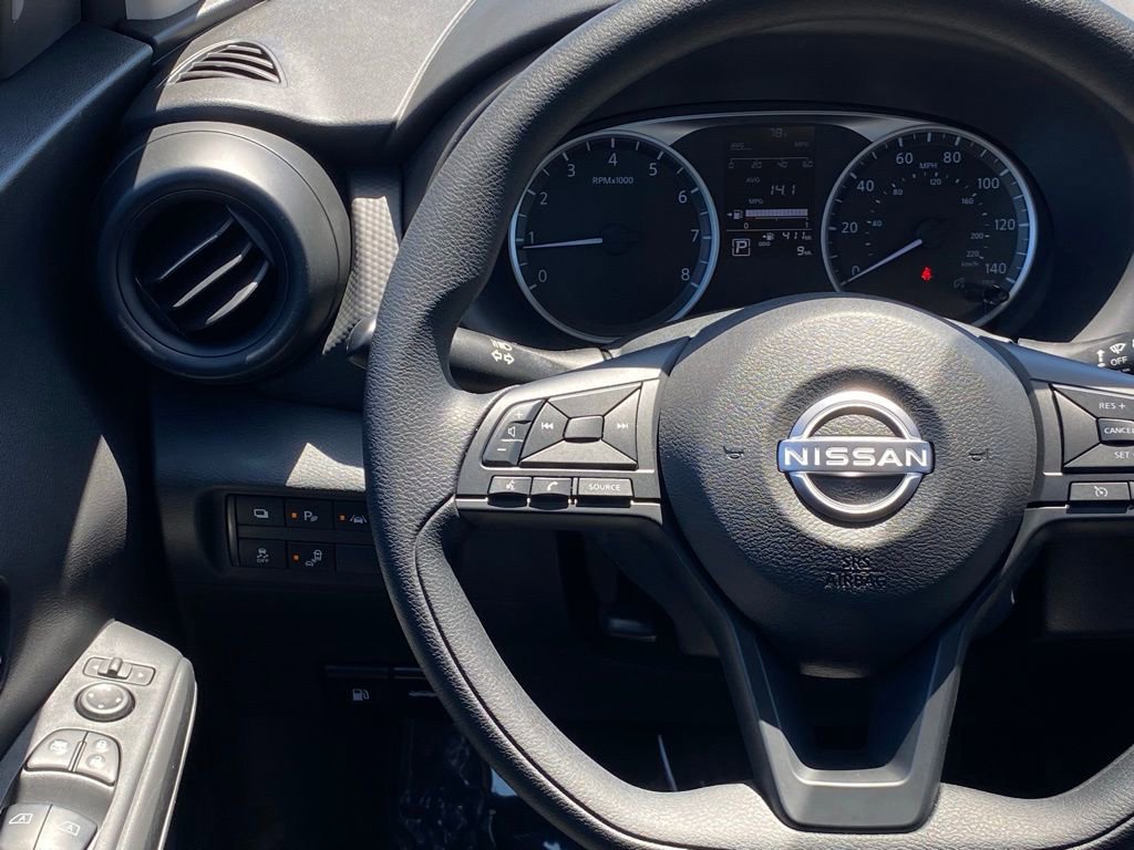 New 2025 Nissan Kicks Play S image 21