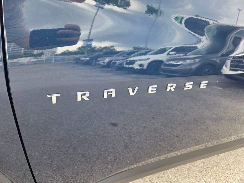 Certified 2023 Chevrolet Traverse LT FWD image 4