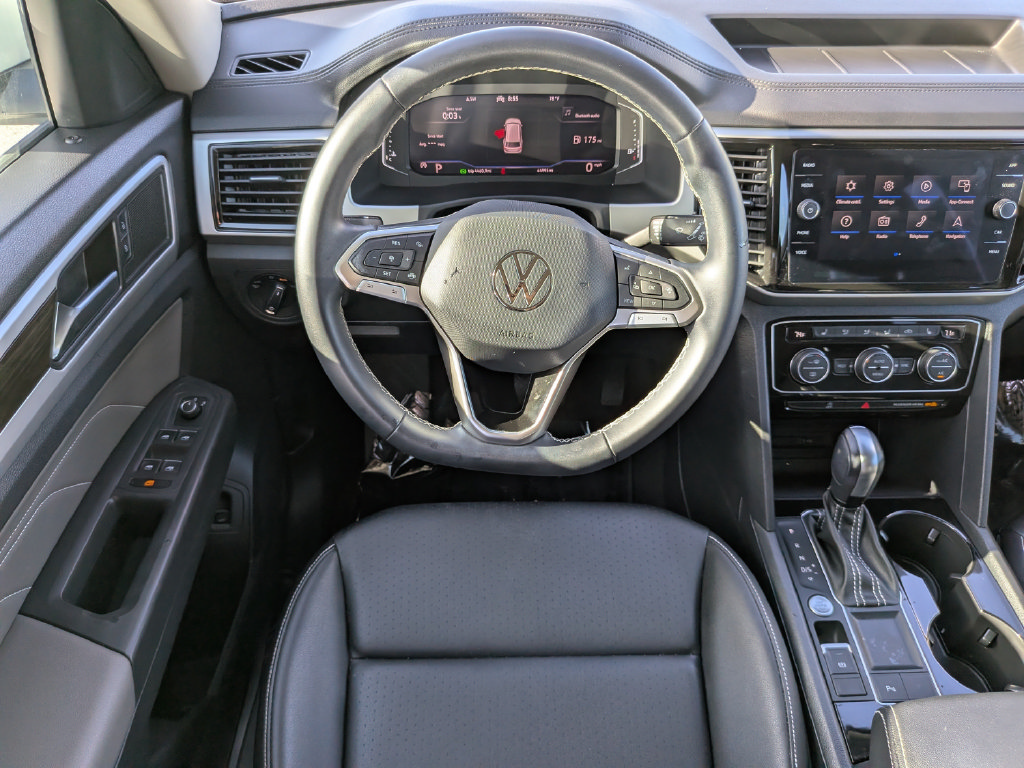 Certified 2023 Volkswagen Atlas SE w/ Panoramic Sunroof Package FWD image 13