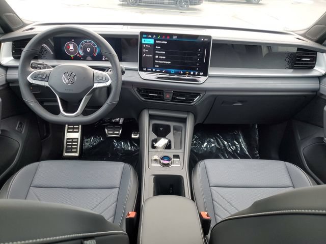 New 2026 Volkswagen Tiguan SE R-Line AWD/4WD image 12