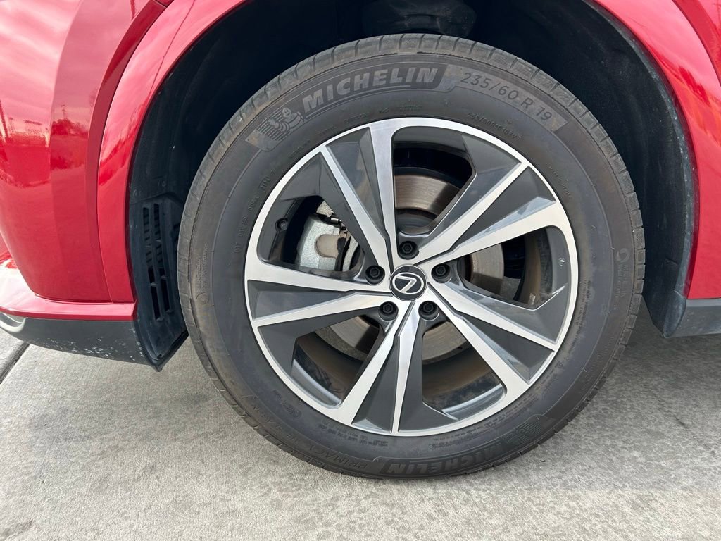 Used 2024 Lexus RX 350h w/ Cold Area Package AWD/4WD image 33