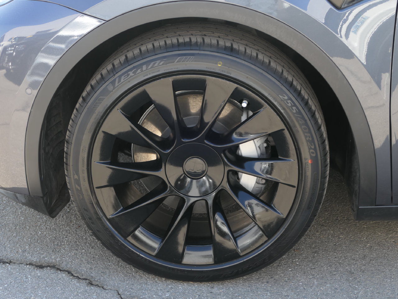 Used 2021 Tesla Model Y Long Range AWD/4WD image 11