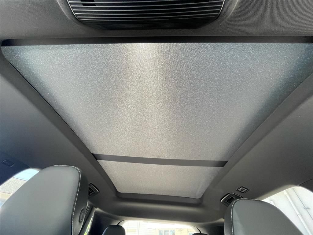 New 2026 Volkswagen Tiguan SE R-Line FWD image 5