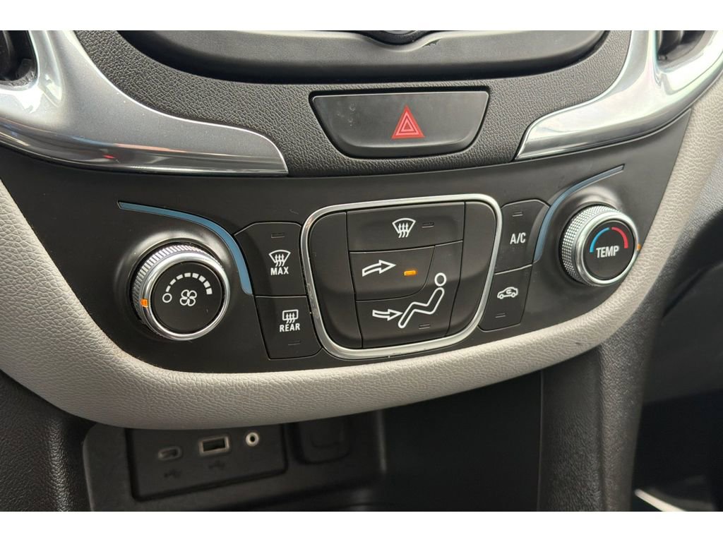 Used 2020 Chevrolet Equinox LS w/ LS Convenience Package FWD image 22